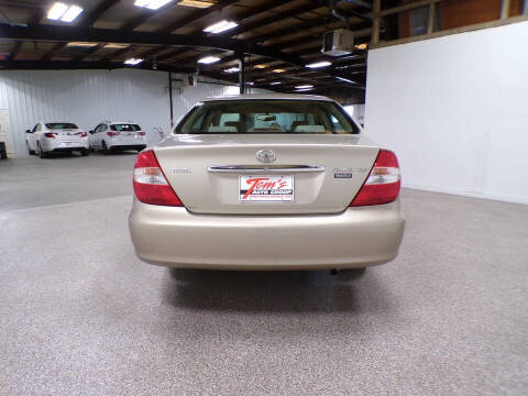 2004 Toyota Camry XLE