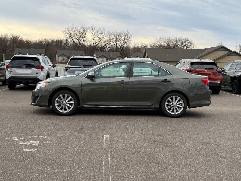 2014 Toyota Camry Hybrid XLE