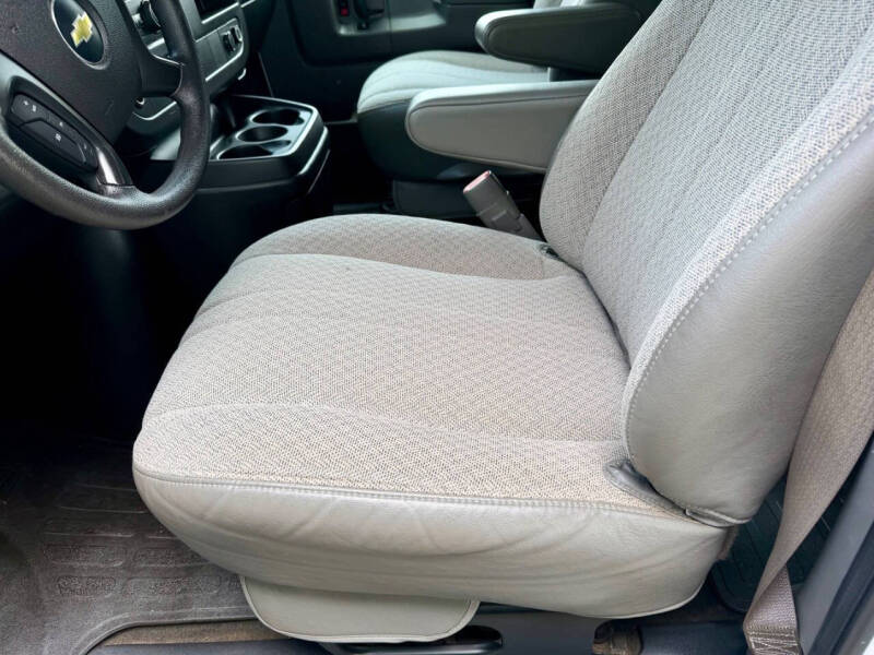 2013 Chevrolet Express LT 3500