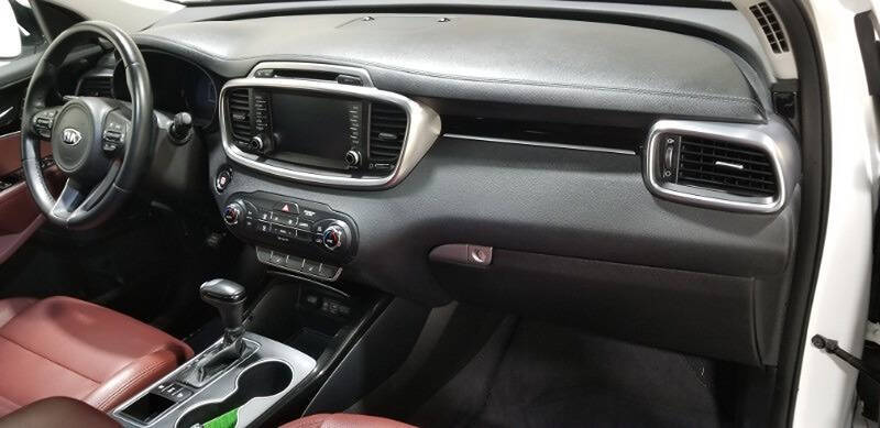 2017 Kia Sorento SX V6