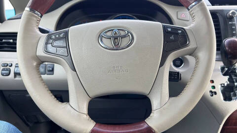 2014 Toyota Sienna Limited 7-Passenger