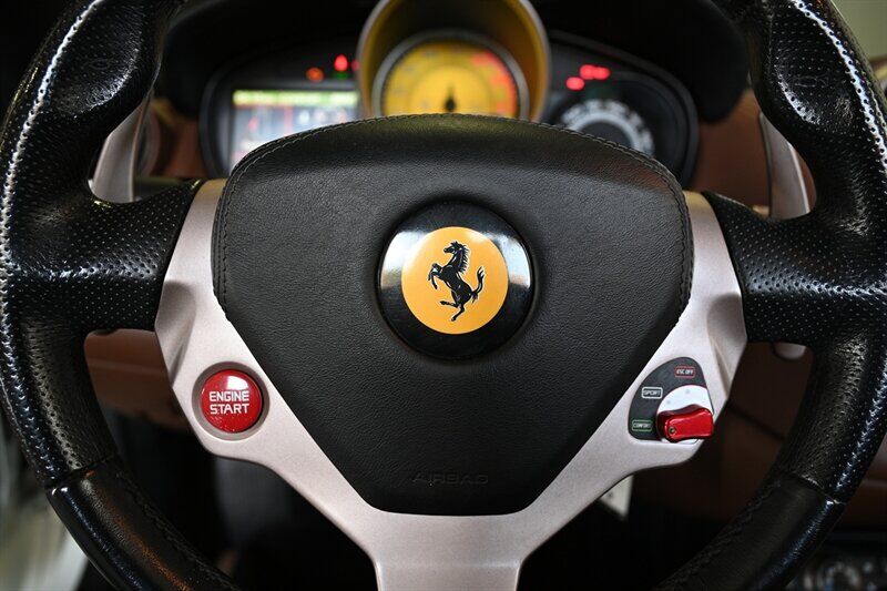 2014 Ferrari California 41
