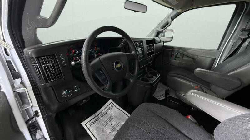 2024 Chevrolet Express 2500