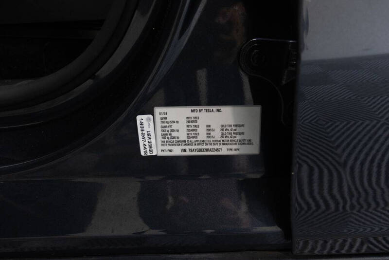 2024 Tesla Model Y Long Range