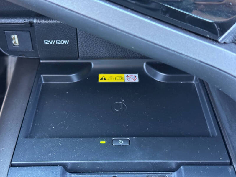 2023 Toyota Camry Hybrid XSE