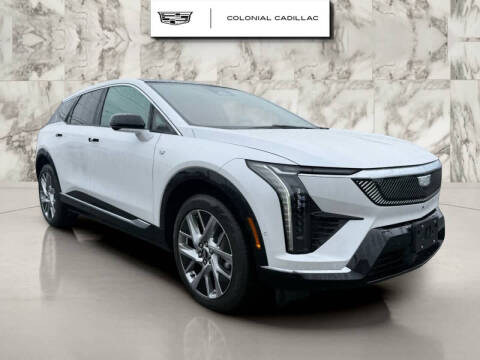 2025 Cadillac OPTIQ Luxury 1