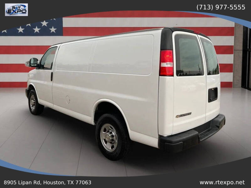 2021 Chevrolet Express 2500