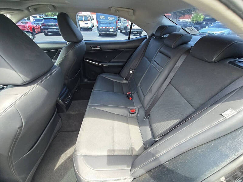 2019 Lexus IS 300