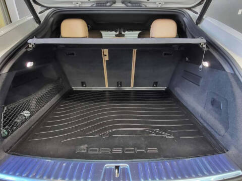 2023 Porsche Cayenne Coupe Platinum Edition