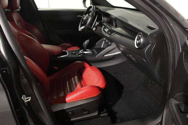 2022 Alfa Romeo Stelvio Sprint