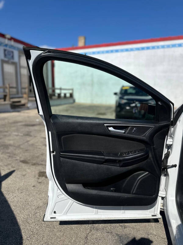 2015 Ford Edge SE