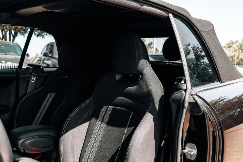 2019 MINI Convertible John Cooper Works