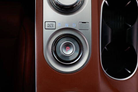 2022 Genesis GV70 2.5T Standard