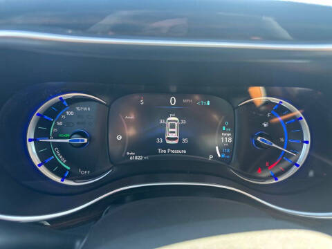2023 Chrysler Pacifica Plug-In Hybrid Pinnacle
