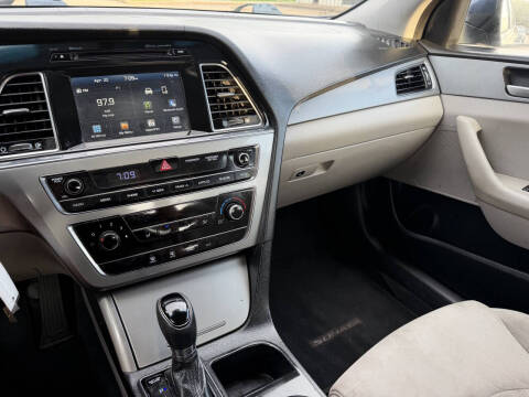 2016 Hyundai Sonata SE