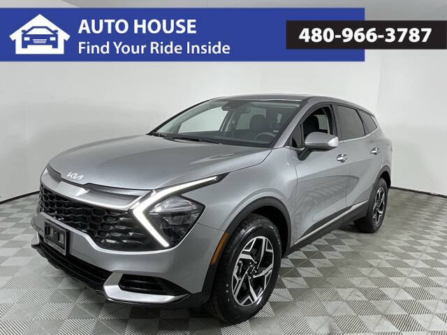 2023 Kia Sportage LX's photo