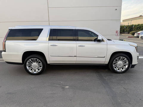 2016 Cadillac Escalade ESV Platinum