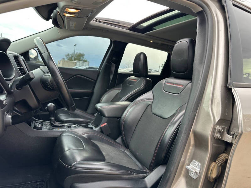 2019 Jeep Cherokee Trailhawk Elite