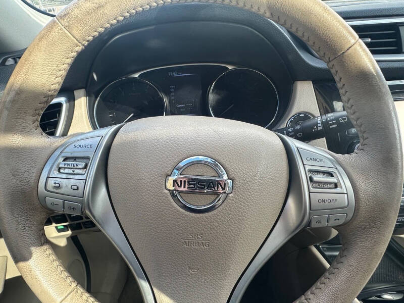 2015 Nissan Rogue SL