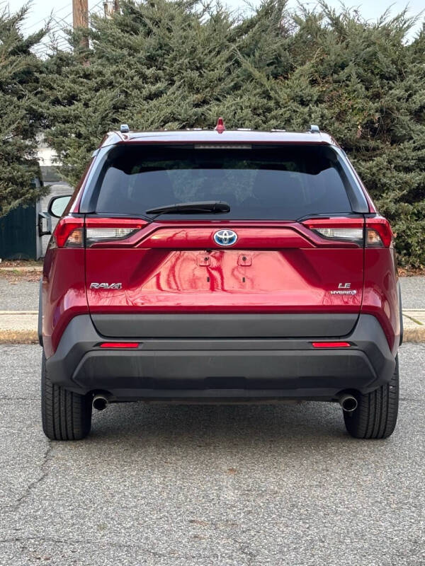2021 Toyota RAV4 Hybrid LE