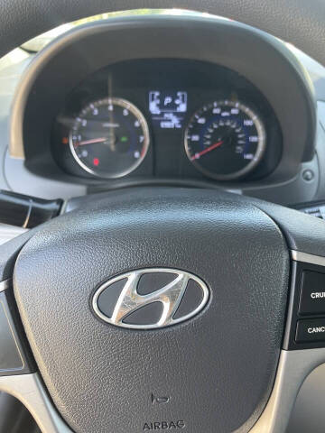 2015 Hyundai Accent GS