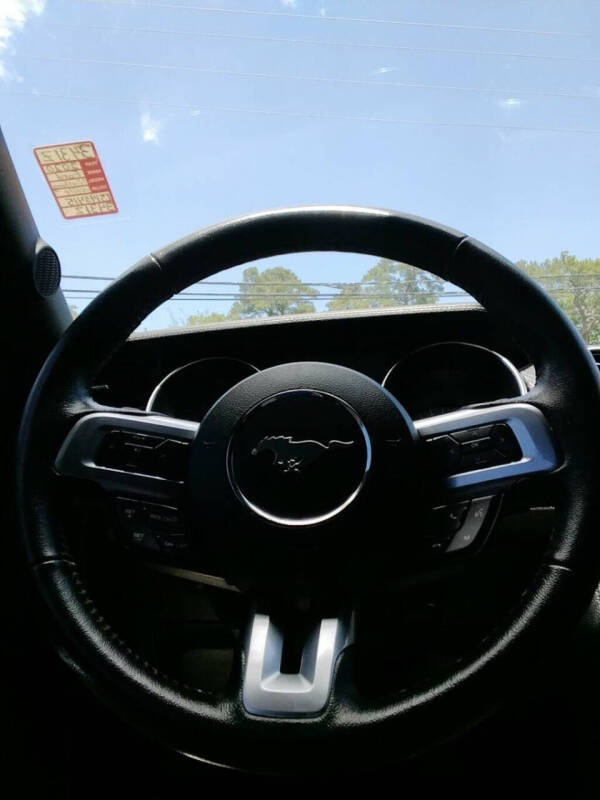 2020 Ford Mustang