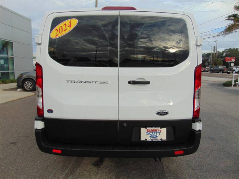 2024 Ford Transit