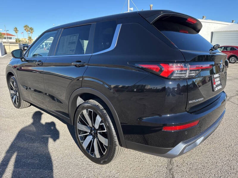 2025 Mitsubishi Outlander SE