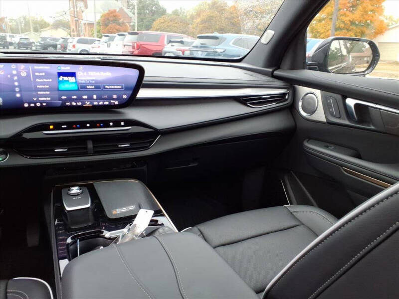 2025 Buick Enclave Avenir