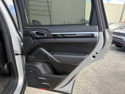 2013 Porsche Cayenne Tiptronic