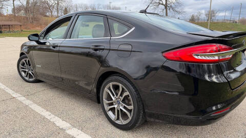 2017 Ford Fusion Hybrid SE