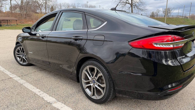 2017 Ford Fusion Hybrid SE