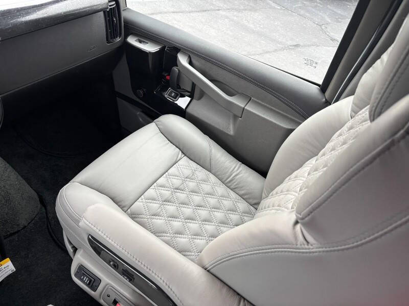 2025 GMC Savana 2500