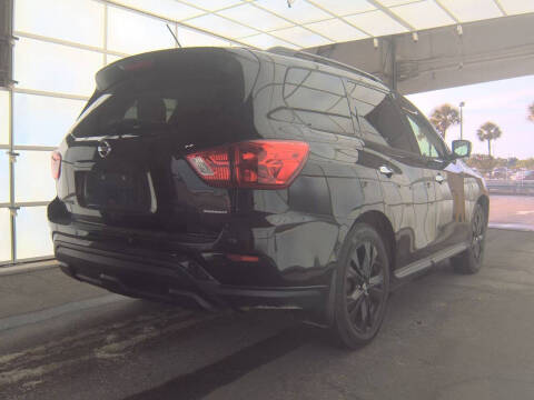 2018 Nissan Pathfinder SL