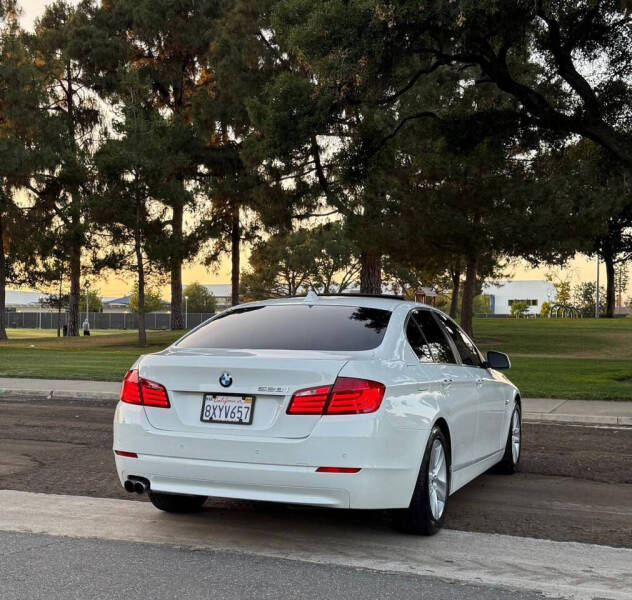 2013 BMW 5 Series 528i