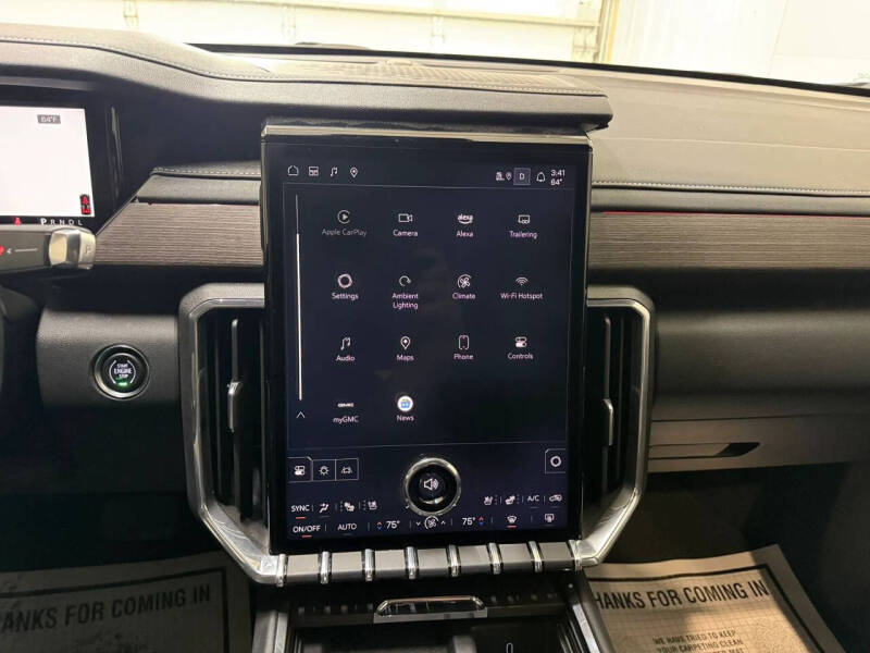 2024 GMC Acadia Denali