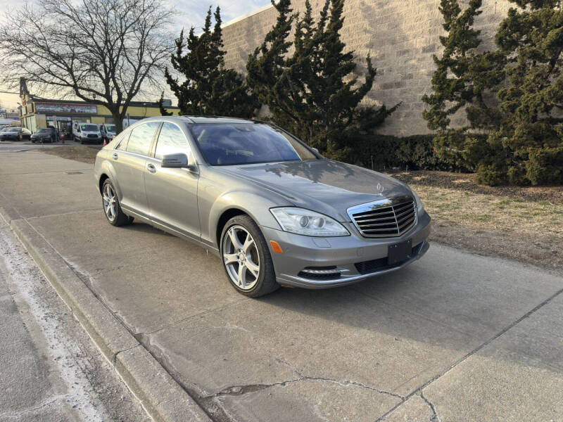 2013 Mercedes-Benz S-Class S 550 4MATIC