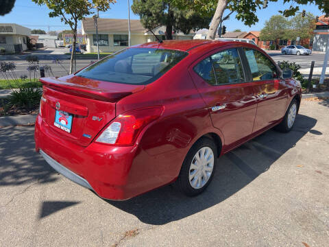 2015 Nissan Versa 1.6 S