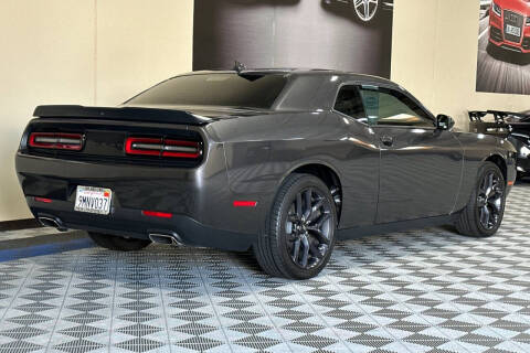 2023 Dodge Challenger SXT