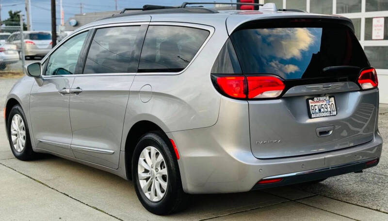 2017 Chrysler Pacifica