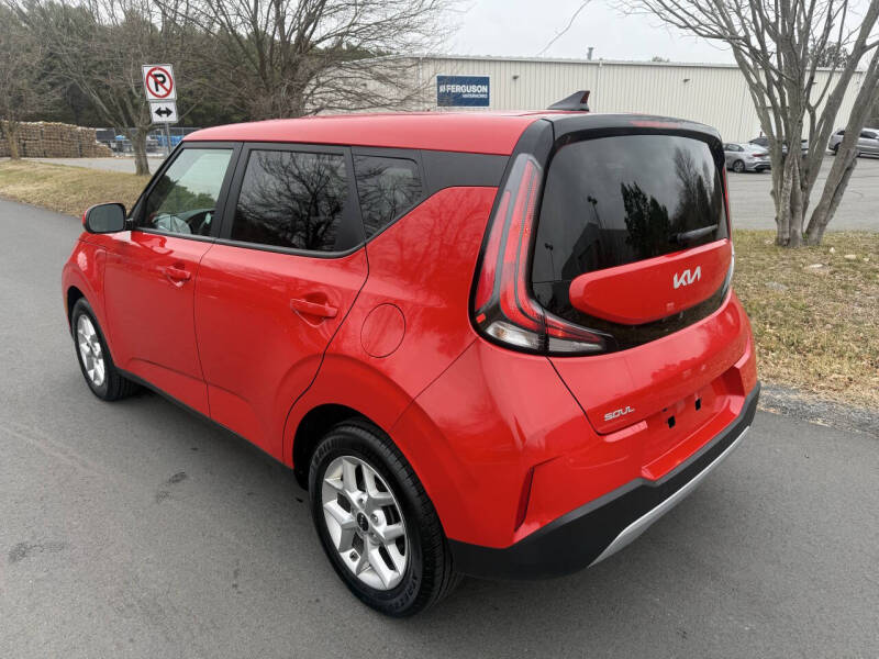 2023 Kia Soul LX