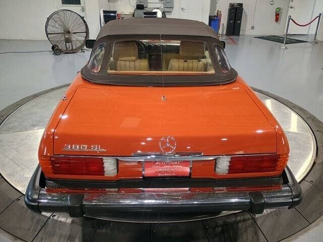 1982 Mercedes-Benz 380-Class 30