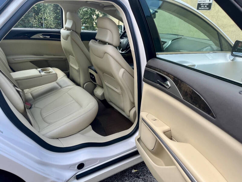 2014 Lincoln MKZ