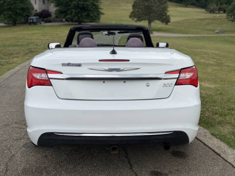 2012 Chrysler 200 Touring
