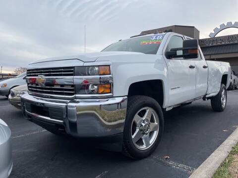 2018 Chevrolet Silverado 2500HD for sale at FASTRAX AUTO GROUP in Lawrenceburg KY