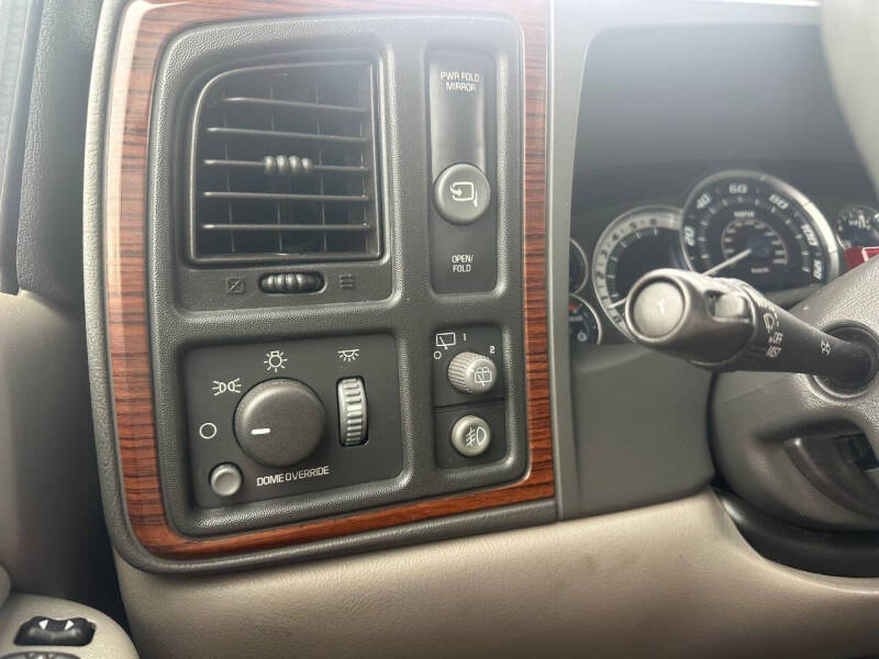 2002 Cadillac Escalade