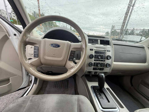 2011 Ford Escape XLT