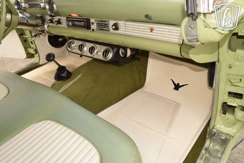 1956 Ford Thunderbird