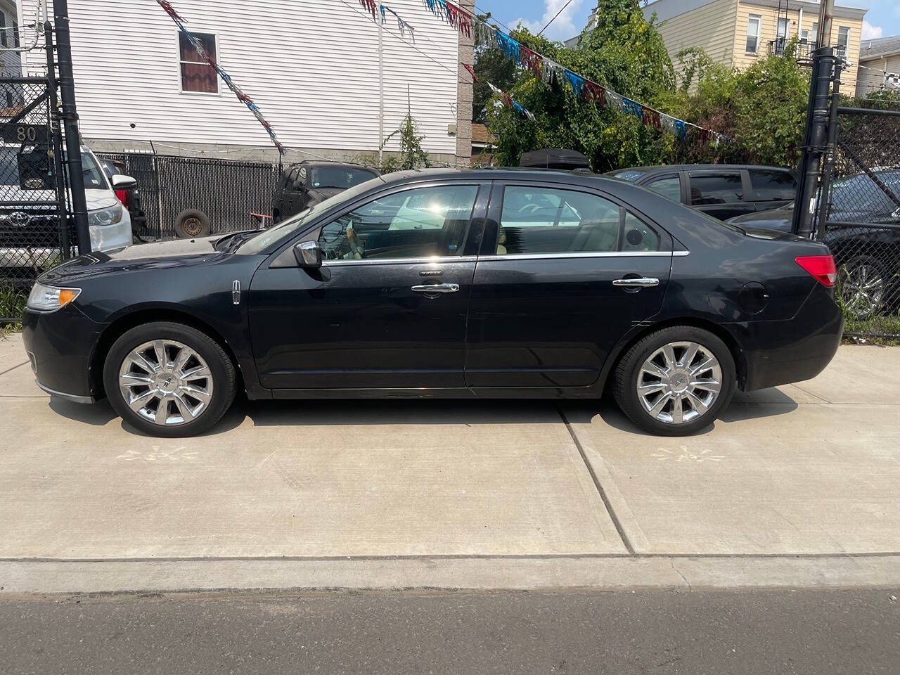 2010 Lincoln MKZ for sale at Q Cars Auto in Jersey City, NJ