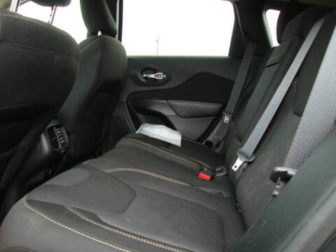 2016 Jeep Cherokee Latitude Altitude